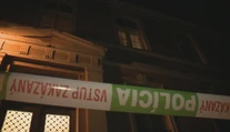 Muž v Banskej Štiavnici zaútočil na syna a exmanželku, potom si chcel siahnuť na život