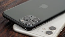 Na Slovensku sa vo veľkom predávali falošné výrobky značky Apple. Colníci zaistili vyše 15-tisíc falzifikátov