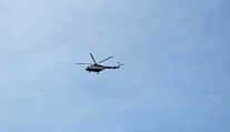 Pred Rožňavou sa čelne zrazilo auto s nákladiakom, jedno z vozidiel odhodilo na trávu, zasahoval vrtuľník