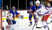 Nashville vyhral Prezidentskú trofej, McDavid má na dosah trofej Arta Rossa