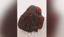 Babka z Rumunska našla kameň a používala ho ako zarážku na dvere. Netušila, akú obrovskú cenu má
