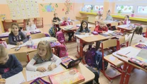 Rodičia prvákov dostanú sto eur na nákup pomôcok