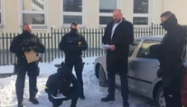 VIDEO: Zadržali extrémistu Mariána Magáta. NAKA si poňho prišla po jeho pojednávaní na súde