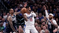 VIDEO: Ktorý bol lepší? NBA videla dvoch adeptov na zákrok sezóny v jednu noc