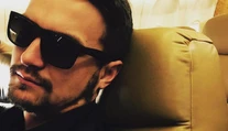 Viktor Vincze v objatí s Adelou. Takto im to spolu pristane