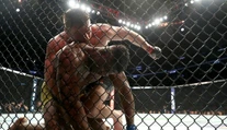 VIDEO: Šampión Miocic prekonal rekord UFC. Ngannouovi toho veľa nedovolil