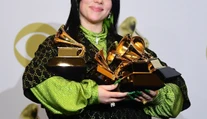 Grammy sú rozdané. Nováčik všetkých kompletne prevalcoval!