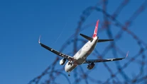 Pilot známej aerolinky zomrel počas letu z USA do Turecka. Posádka musela núdzovo pristáť