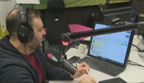 Juniorov hlasný návrat: Od škrabania v hrdle po chirurgický zákrok
