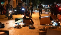 Počas štvrtej noci protestov vo Francúzsku zadržali takmer tisíc ľudí