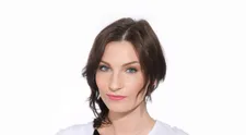Jej veľký vzor je starší brat, oporou sú jej priatelia: Zamieša krásna Annie karty?