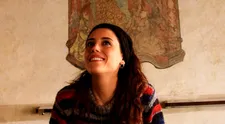 Cansu Dere pokračuje v cestovateľských potulkách!