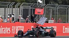 Lewis Hamilton na Mercedese vyhral ďalšie preteky F1