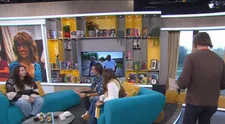 Zmätok v priamom prenose: Lenke s Romanom vbehol do obrazu cudzí muž