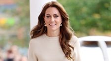 Tip na outfit podľa Kate Middleton: Úpletový set je perfektnou vychytávkou