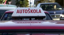 Autoškoly by mohli dostať sčasti zelenú. Posledné slovo bude mať hlavný hygienik