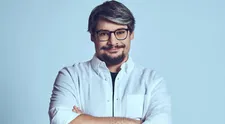 Na svete je toľko nenávisti, že potrebujeme, aby zvíťazila naozajstná láska!