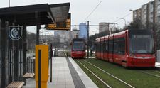 V Bratislave bude od pondelka jazdiť o štvrtinu menej električiek a trolejbusov