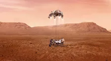 NASA uverejnila dychberúci panoramatický záber kráteru Jezero na Marse