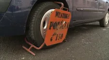 Blokovacie papuče posiela štát do šrotu. Pozrite, ako budú policajti riešiť zlé parkovanie