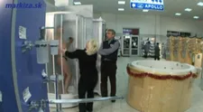 Sprcha s naháčom v cene? No neberte to!