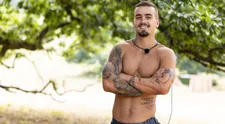 Farmársky miláčik Šimon skončil s krvavou tvárou: Zlomili mu nos!