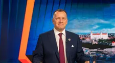 Boris Kollár má 16 detí. Najnovší prírastok splodil s o viac ako 30 rokov mladšou kráskou