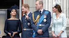 Prajú si zmierenie. William vraj pozval Harryho rodinu na návštevu do Británie