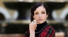 Karla Álvarez: Tragická smrť potvory Ágaty z Rebelov na strednej!