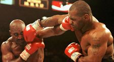 Legendy boxu chystajú návrat: Holyfield odpovedal Tysonovi vlastným tréningovým videom
