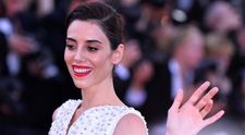 Nádherná! Cansu Dere zahviezdila v Cannes!