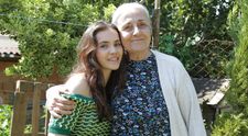 Seriálová Cennet so skutočnou babičkou: Podobajú sa?