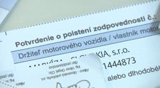 Motoristi si od januára priplatia za povinné poistenie