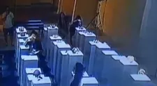 Selfie za 200-tisíc dolárov. Žena spôsobila domino efekt na výstave umenia