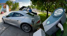 Toto je krajina, ktorá od roku 2025 zakáže registráciu áut so spaľovacím motorom