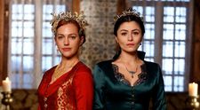 A vraj rivalky... Hürrem a Şah zo Sultána ako cez kopirák!