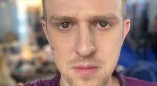 Zo seriálového doktora hudobná hviezda. Hodiny spevu sú masaker!