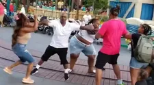Rodinná bitka v Disneylande: Tragikomické video sa stalo hitom na sociálnych sieťach