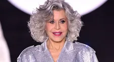 Jane Fonda nestarne: Vo veku 86 rokov zatienila modelky na móle