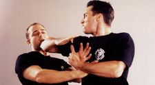 Útočník nemá šancu! Krav maga ti zachráni krk!