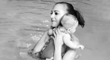 Meryem Uzerli s dcérkou Larou: Čo sa zamladi naučíš... :-)