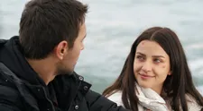 Nefes zo Zachránených životov v bikinách: Túto sexy postavu skrýva pod šatami