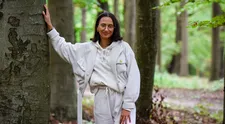 Bývalá farmárka posúva vlastné hranice! Odvážne zábery bez podprsenky