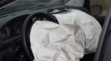 Smrtiace airbagy môžu byť aj vo vašom aute. Namiesto záchrany životy vás môžu zraniť