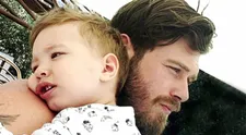Čo je lepšie, ako jeden krásny a talentovaný Tatlıtuğ? Správne, dvaja!