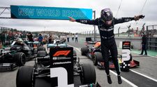 Hamilton prekonal Schumacherov rekord v počte víťazstiev