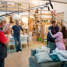 Záber detí na proteste.