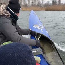 Herečka Monika Horváthová skončila náhle v mrazivej vode, keď sa jej prevrátil kajak.