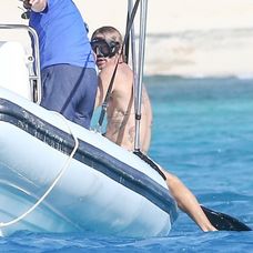 Krabice s vakcínou proti COVID-19 od americkej biotechnologickej spoločnosti Moderna.