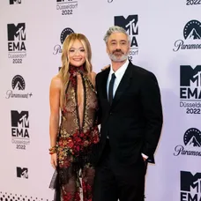 Rita Ora a Taika Waititi